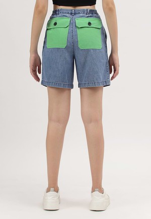 Re.Street Rebel | Shorts mit hoher Taille und Mom-Fit in Hellindigo from Un Denim