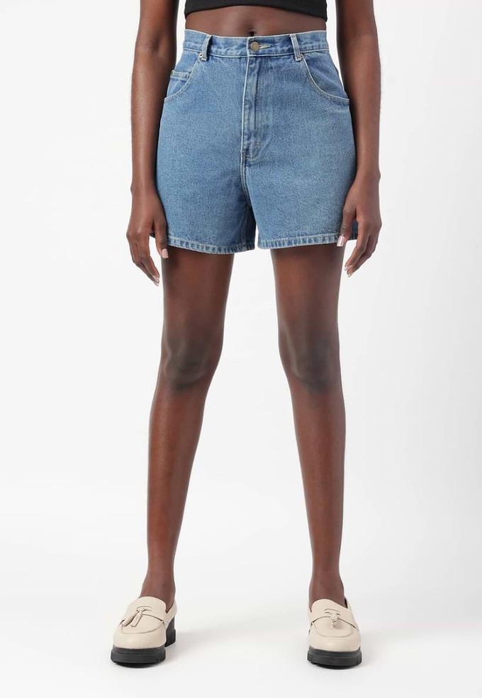 UnExcess Pledge | Shorts mit hoher Taille und Mom-Fit in Mittelindigo from Un Denim