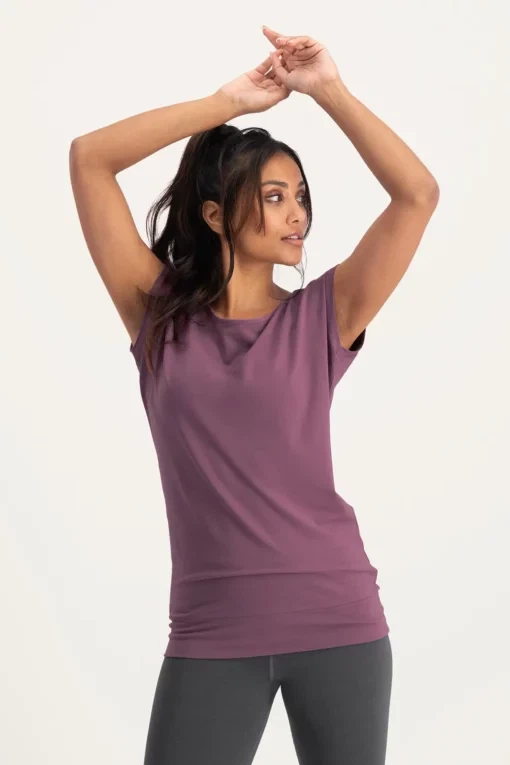 Asana Yoga Tee – Mauve from Urban Goddess