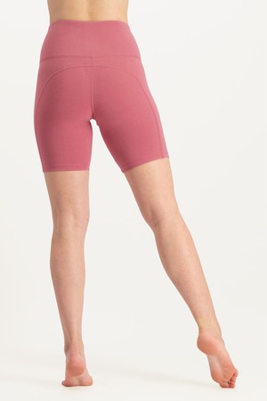 Yoga-Biker-Shorts Sati – Hibiskus from Urban Goddess