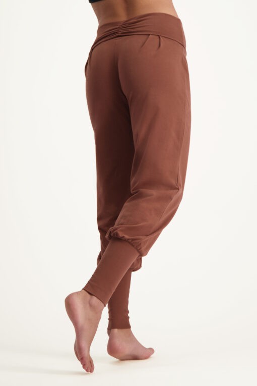 Devi Yoga-Hose – Mocca from Urban Goddess