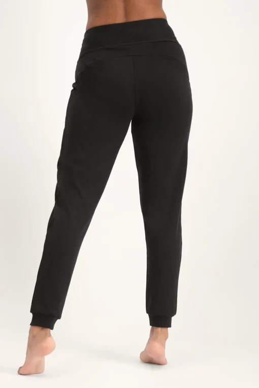 Ojas Yogabroek – Onyx Black from Urban Goddess