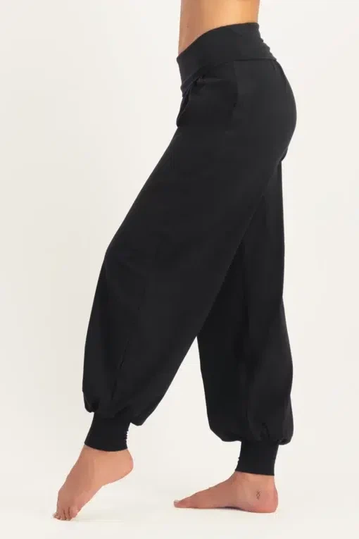 Rhea Yoga Broek – Onyx Black from Urban Goddess