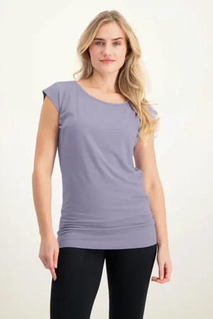 Asana Yoga Tee – Lilac from Urban Goddess