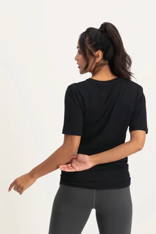 Kami Yoga Tee – Onyx Black from Urban Goddess