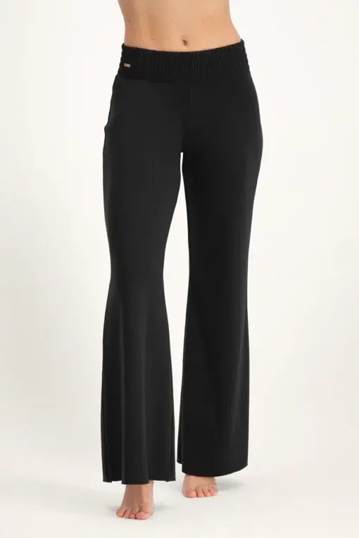 Flow Wijde Yoga Broek – Onyx Black from Urban Goddess