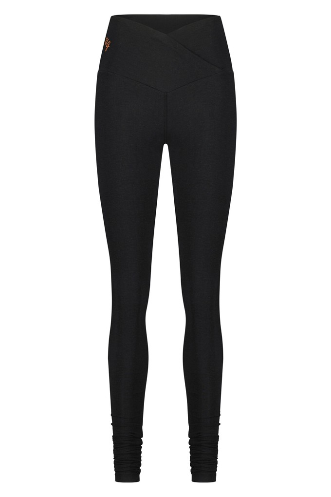 Sati Yoga Legging – Urban Black from Urban Goddess