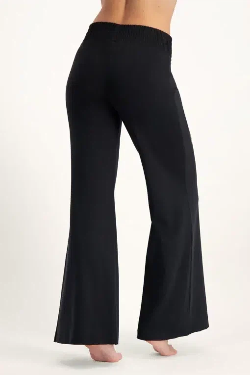 Flow Wijde Yoga Broek – Onyx Black from Urban Goddess