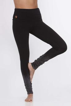 Legging Shaktified  – City Glam – Urban Black via Urban Goddess