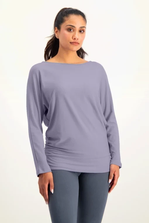 Budhi Yoga Longsleeve – Lilac from Urban Goddess