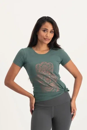 Hamsa Core Yoga Tee – Forest from Urban Goddess