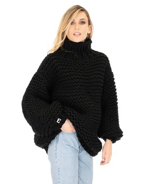 Turtle Neck Sweater - Black from Urbankissed