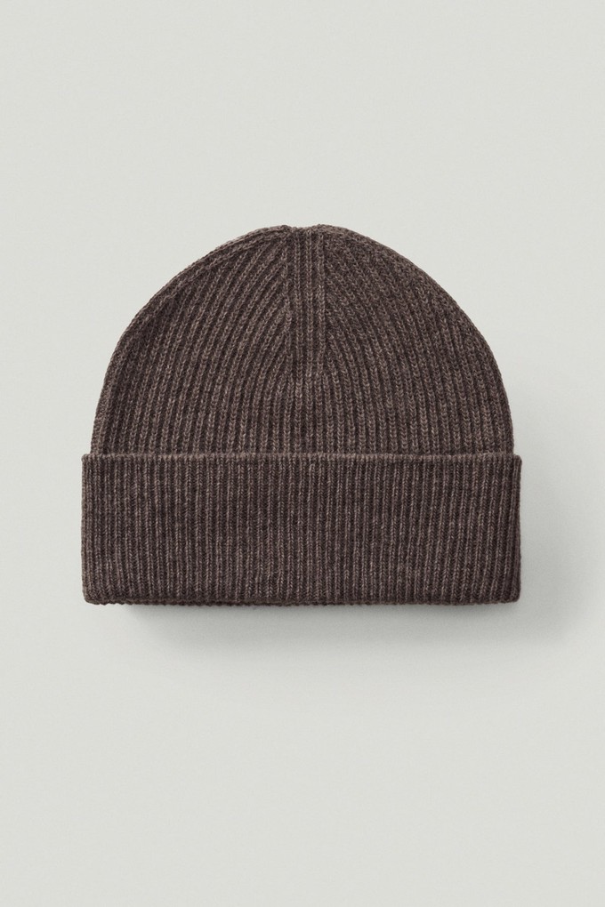 The Woolen Ribbed Beanie - Taupe from Urbankissed