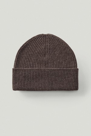 The Woolen Ribbed Beanie - Taupe from Urbankissed