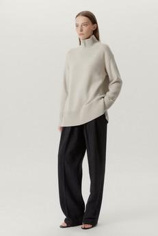 The Merino Wool Oversize High-neck - Pearl via Urbankissed