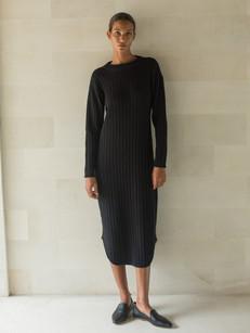 Gael Knit Dress in Black via Urbankissed