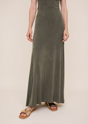 Flowy viscose rib skirt from Vanilia