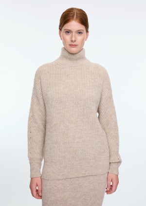 Soft knit pull over from Vanilia