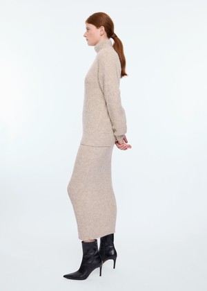 Soft knit skirt from Vanilia