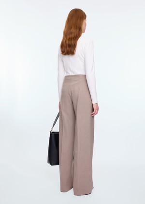 Clean soft pants from Vanilia