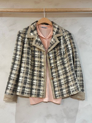 Vintage Blazer Chanel Look Naturel from WANDERWOOD