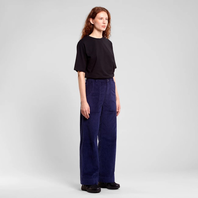 Broek Vara Corduroy Navy from WANDERWOOD