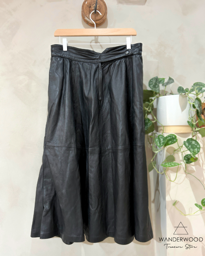 Vintage Leather Skirt Black from WANDERWOOD