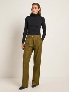 Broek Marlene Dark Olive via WANDERWOOD