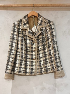 Vintage Blazer Chanel Look Naturel from WANDERWOOD