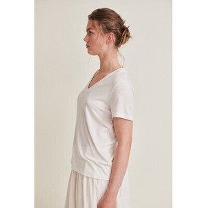 T-Shirt Joline V-neck Off White from WANDERWOOD