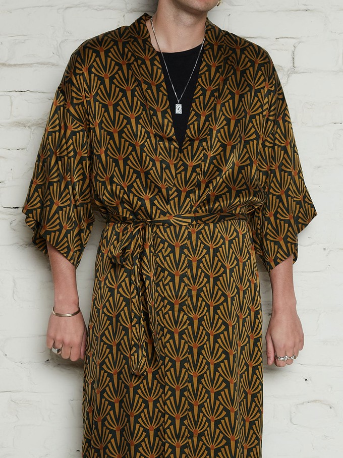 artdeco Better-Than-Silk Kimono from Yahmo