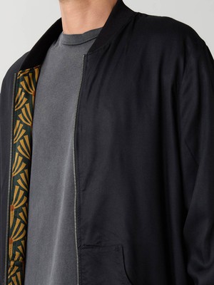 artdeco/black Reversible Bomber from Yahmo