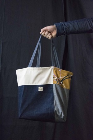 ONE OF A KIND TOTE BAG NO.2 from ZWAAN