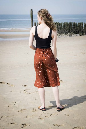 DANCE wrap skirt dot from ZWAAN