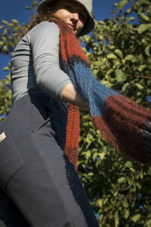 HANDKNIT SCARF no.1 from ZWAAN